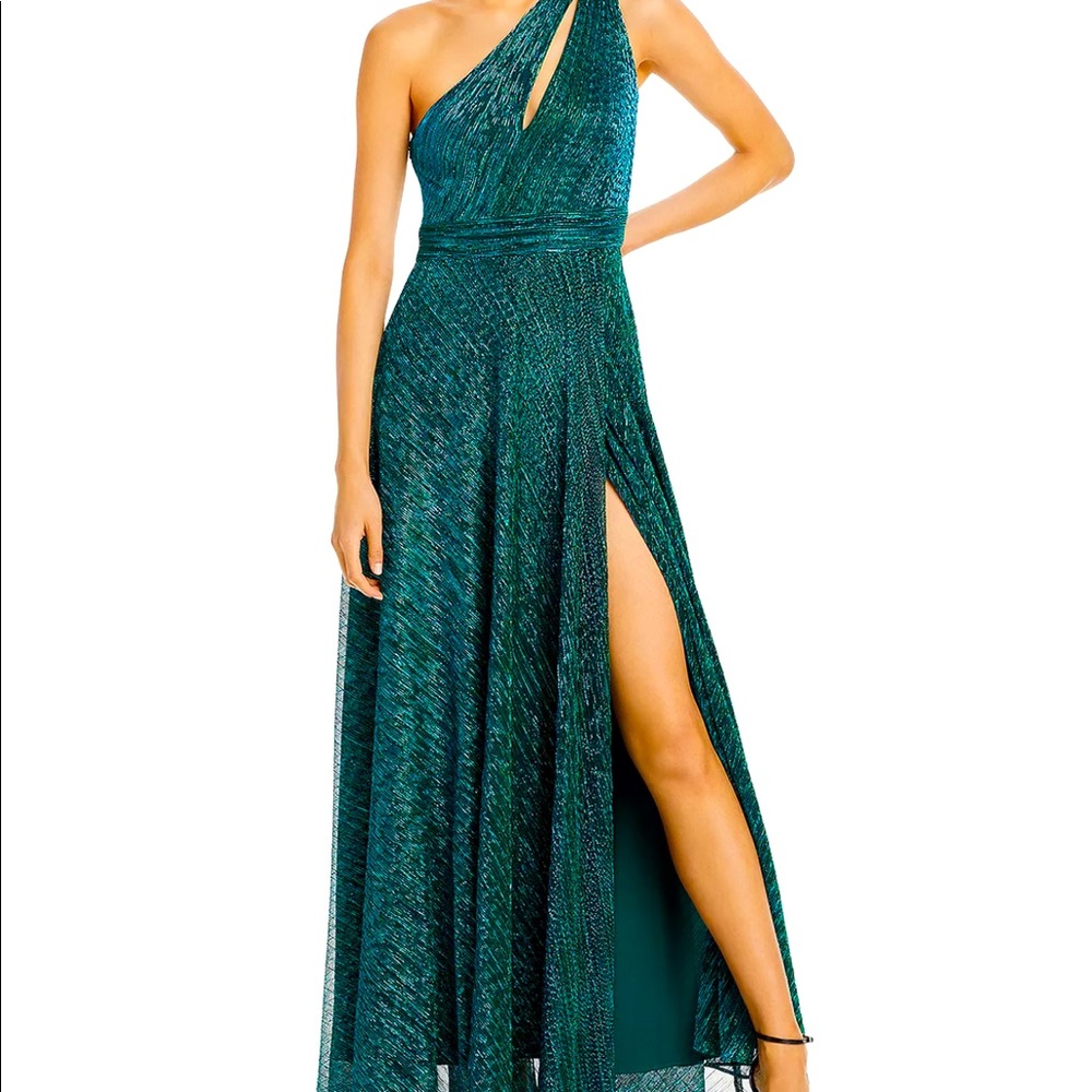 AQUA Bloomingsdale’s Formal Dress